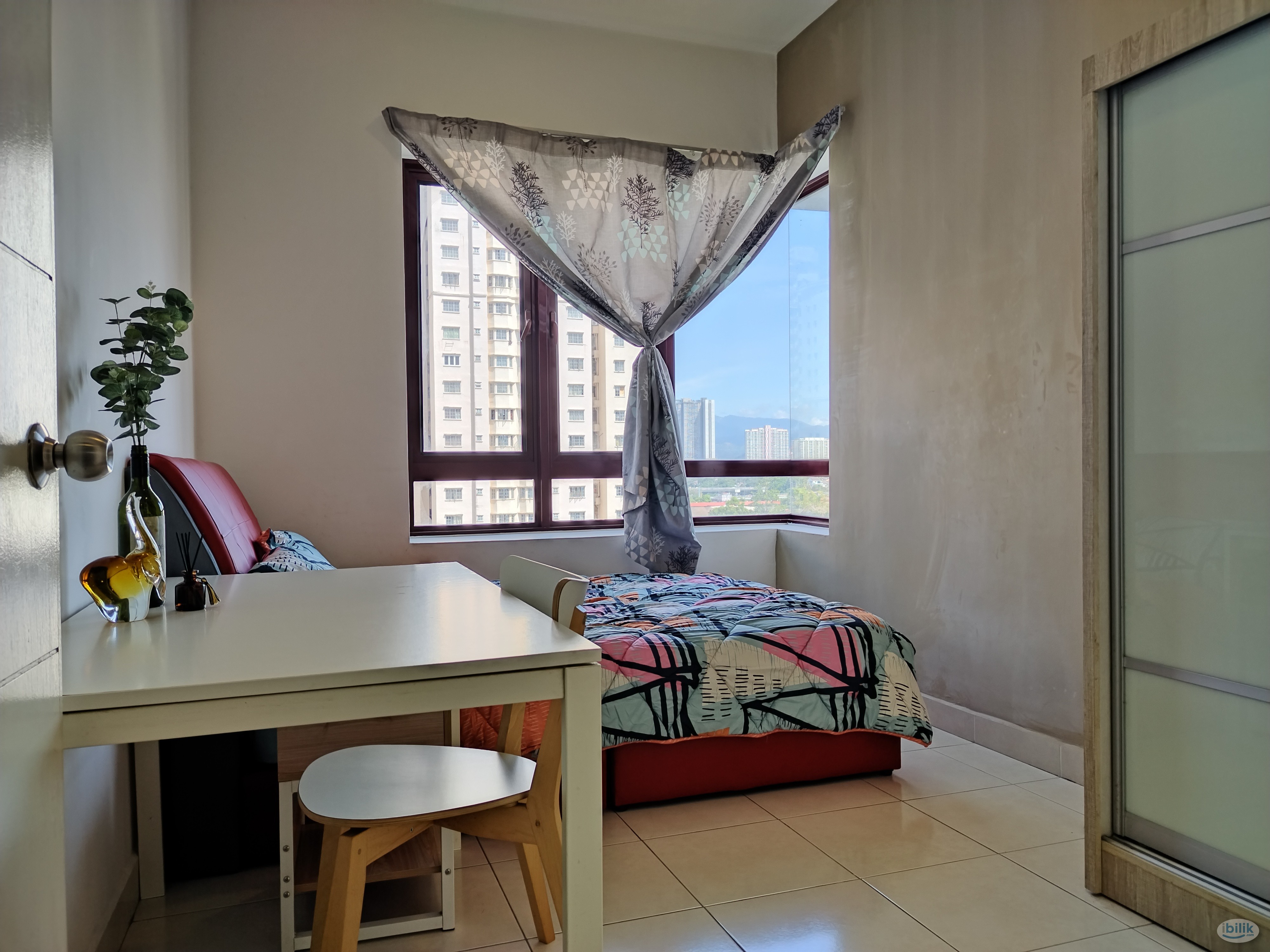 Middle Room at Rafflesia Sentul Condominium, next to LRT Sentul Timur - Image 1