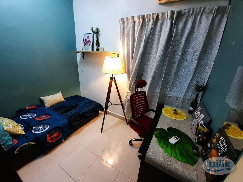 Single Room at SuriaMas, Bandar Sunway - Image 4