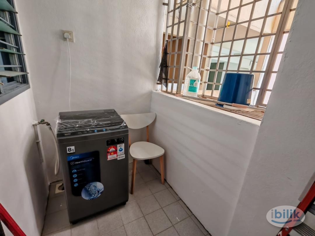 Jelutong single room fully furnished perak road georgetown Taman Kheng tian apartment free wifi include utilites - Image 4