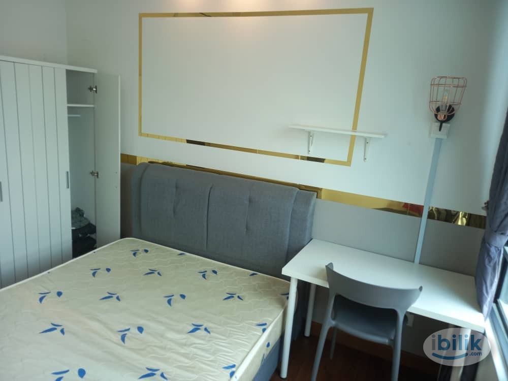 Middle Room at Greenfield Residence, Bandar Sunway - Image 2