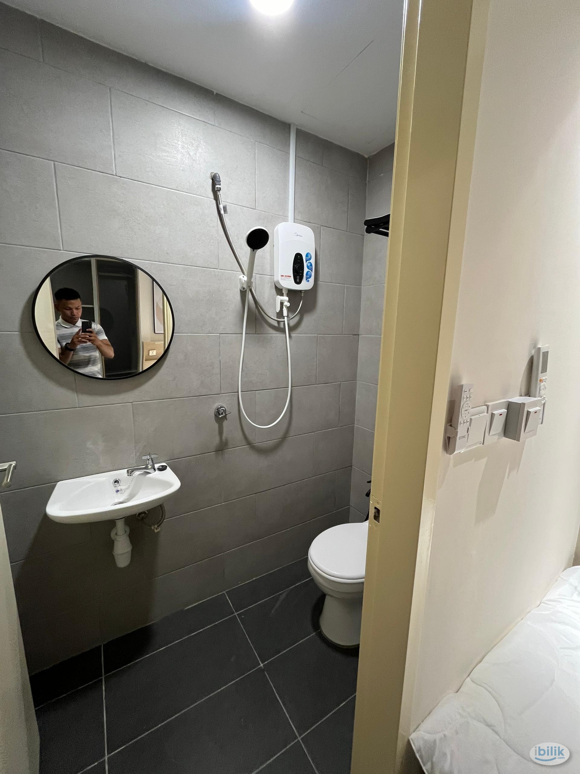 NEW!ZERO DEPOSIT Single Room w En Suite Bath Meta City Residence Great Facilities Walking Distance to MRT Bandar Putra P - Image 3