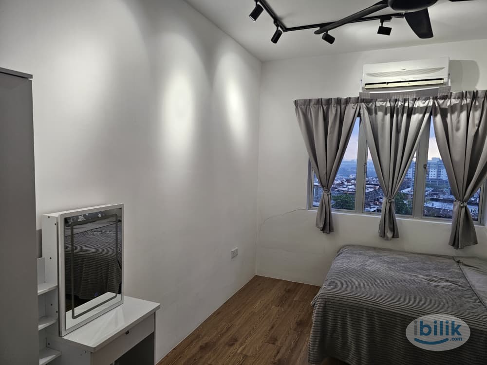 AIRCON Master Room Include All Utilities Sungai Long UTAR - Image 2