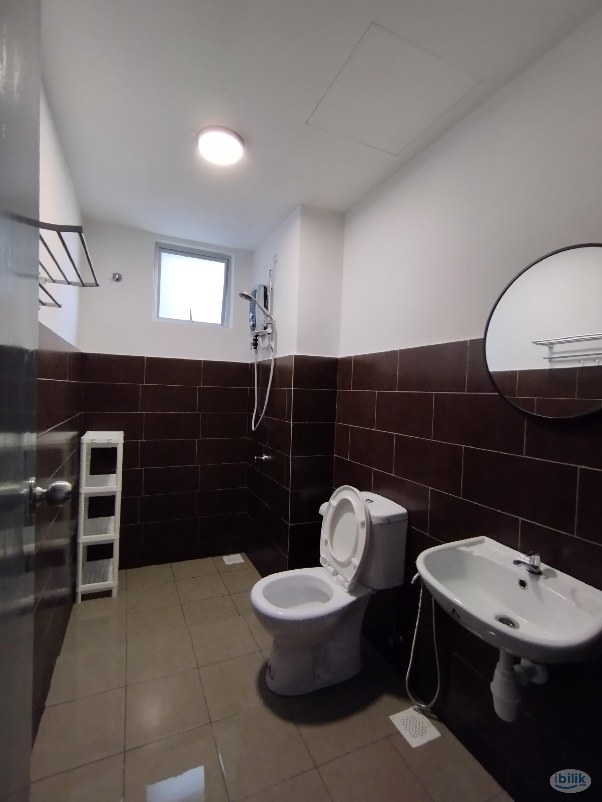 AIRCON Master Room Include All Utilities Sungai Long UTAR - Image 5