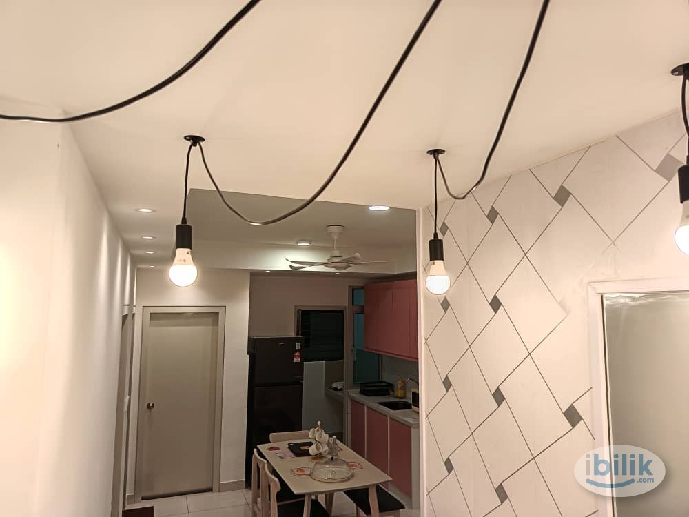 Middle Room at Mirai Residences @Kajang 2, Selangor - Image 1