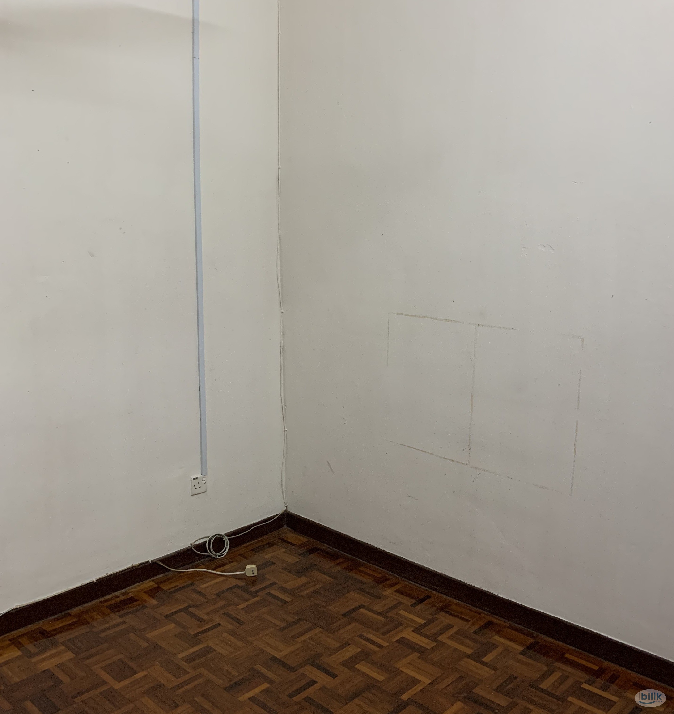 Middle Room at USJ 4, the best terrace house in Subang Jaya - Image 2