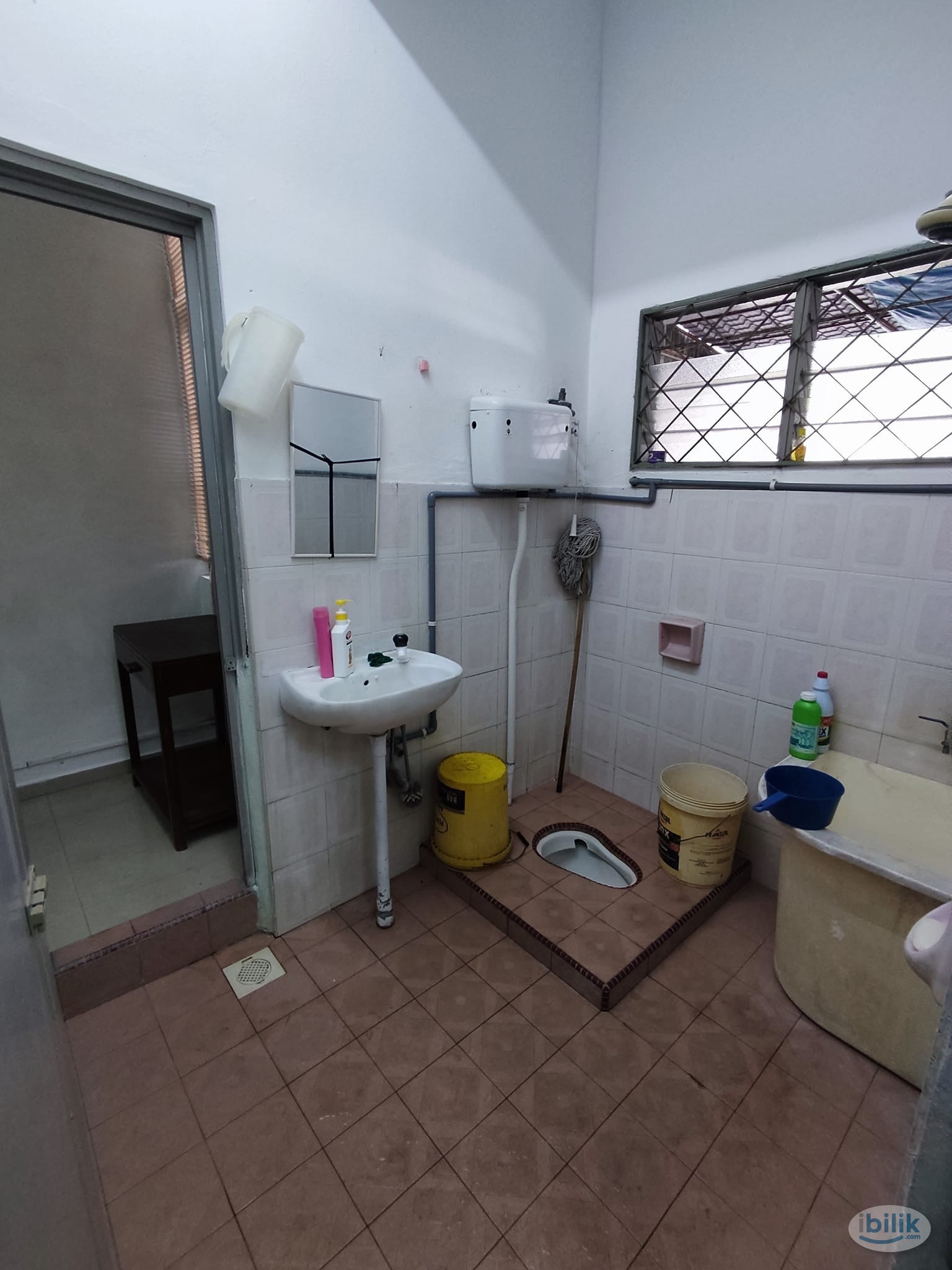 Middle Room at Taman Rasah Jaya, Rasah - Image 5