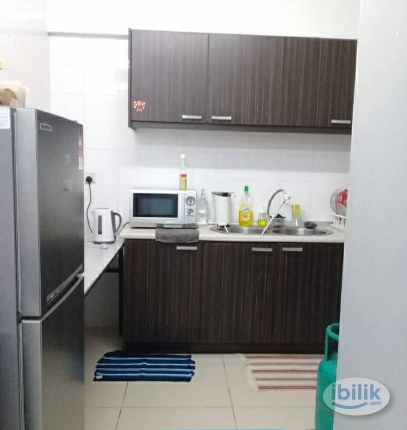 Walking to MRT and SEGI University Single Room at Kota Damansara, Petaling Jaya - Image 3