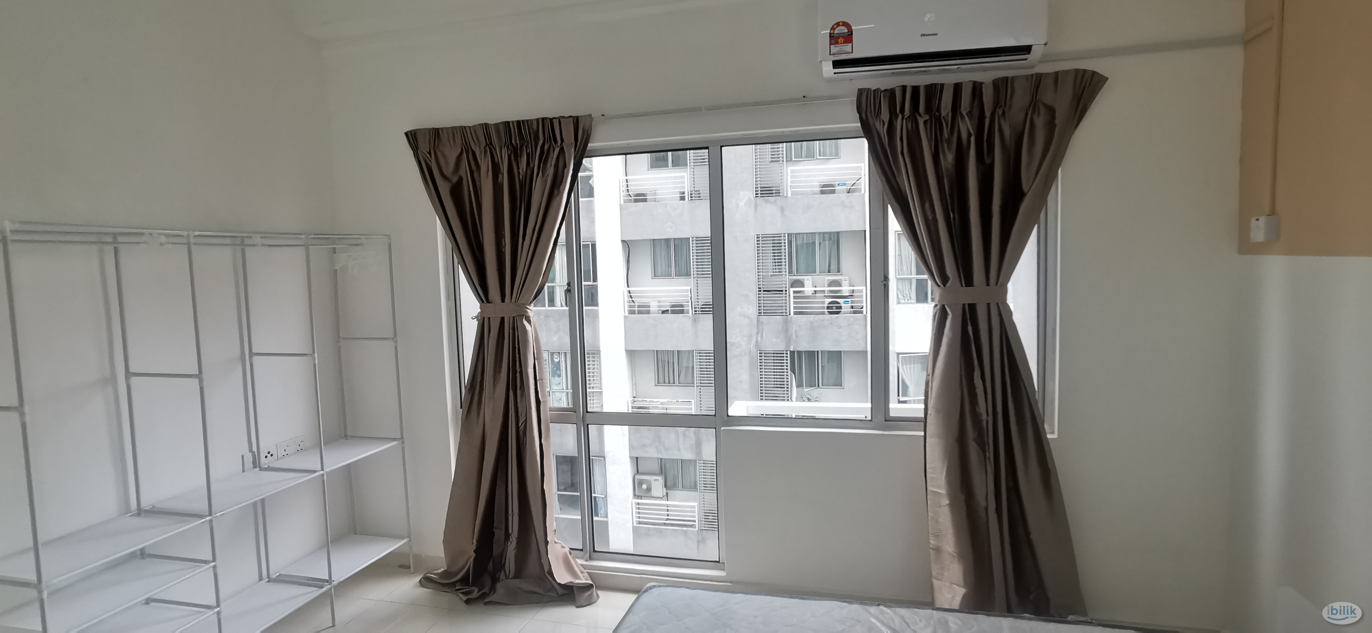 Walking to MRT and SEGI University Single Room at Kota Damansara, Petaling Jaya - Image 4