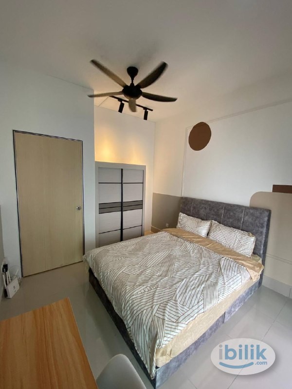 Fully Furnished✨ Balcony Room for rent @Razak City Residences, Sungai Besi, KL - Image 1