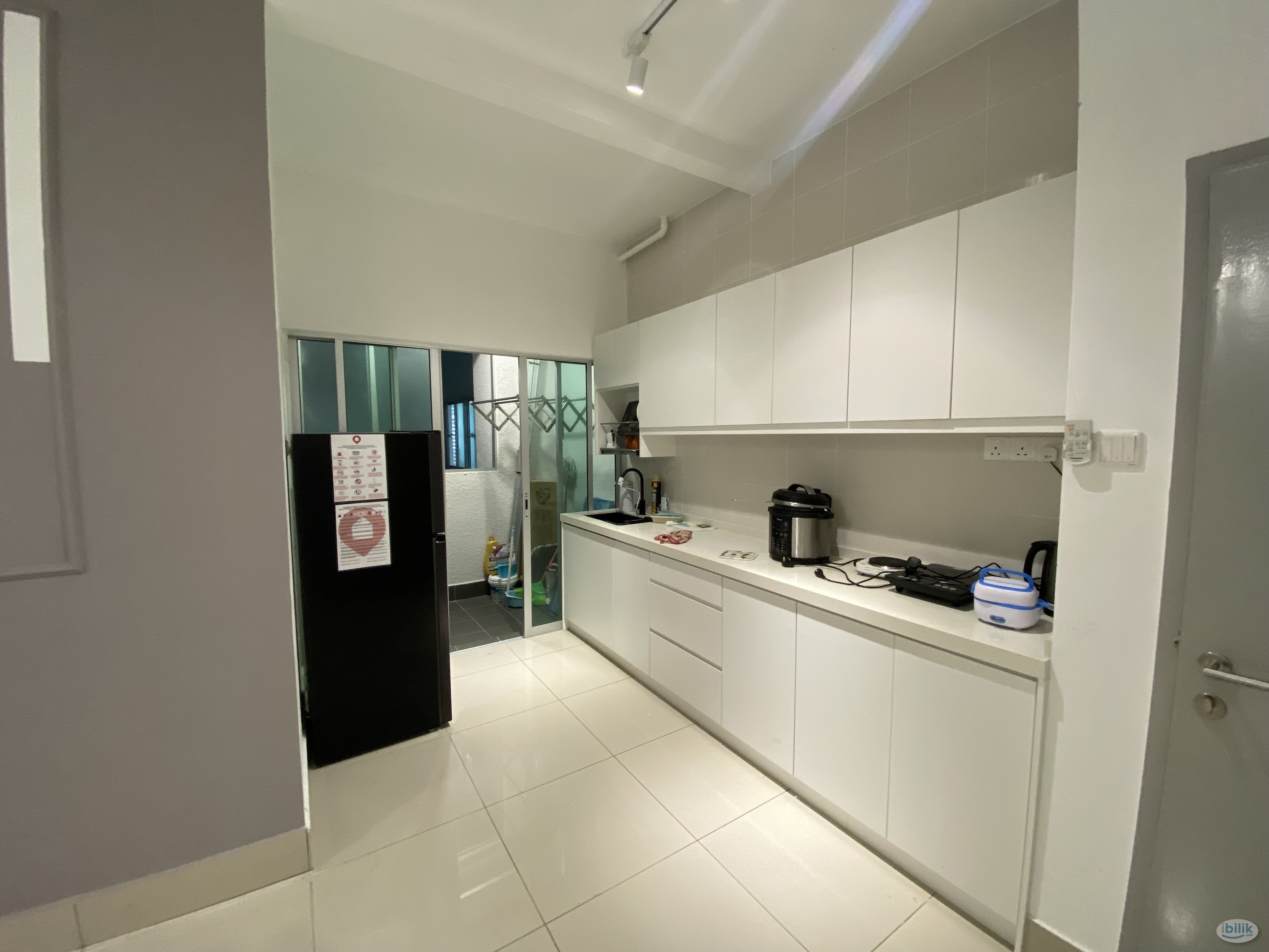 Fully Furnished✨ Balcony Room for rent @Razak City Residences, Sungai Besi, KL - Image 4