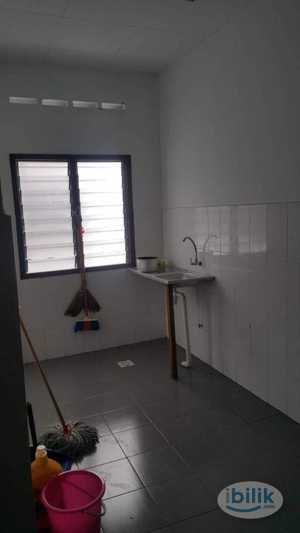 Single Room at Goodyear Court 9, UEP Subang Jaya - Image 3