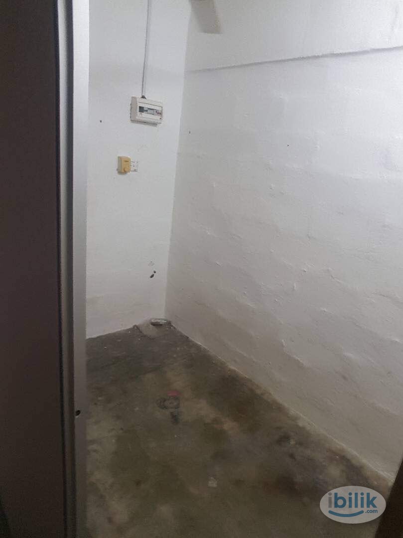 Single Room at Goodyear Court 9, UEP Subang Jaya - Image 4