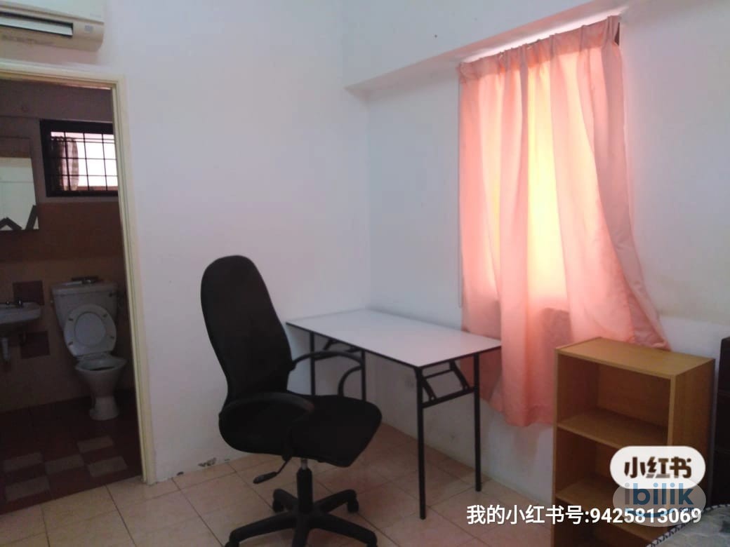 Master Room at Evergreen Park, Bandar Sungai Long - Image 1