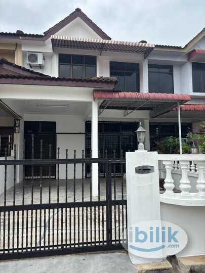 4 Bedrooms 3 Bathrooms 2-storey terrace house for Rent - Image 2