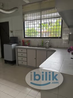 4 Bedrooms 3 Bathrooms 2-storey terrace house for Rent - Image 5