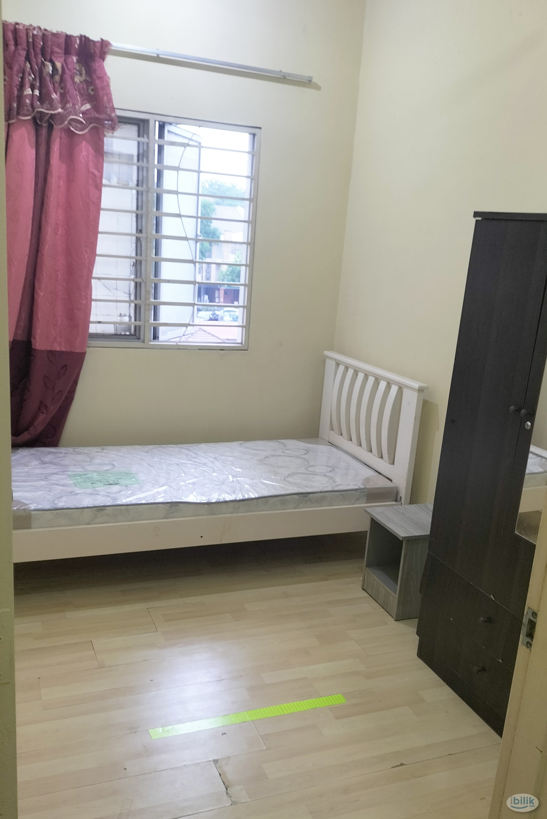 Nice Medium Room, Female Malay, Putra Suria Resident, 2min CHERAS LRT - Image 1
