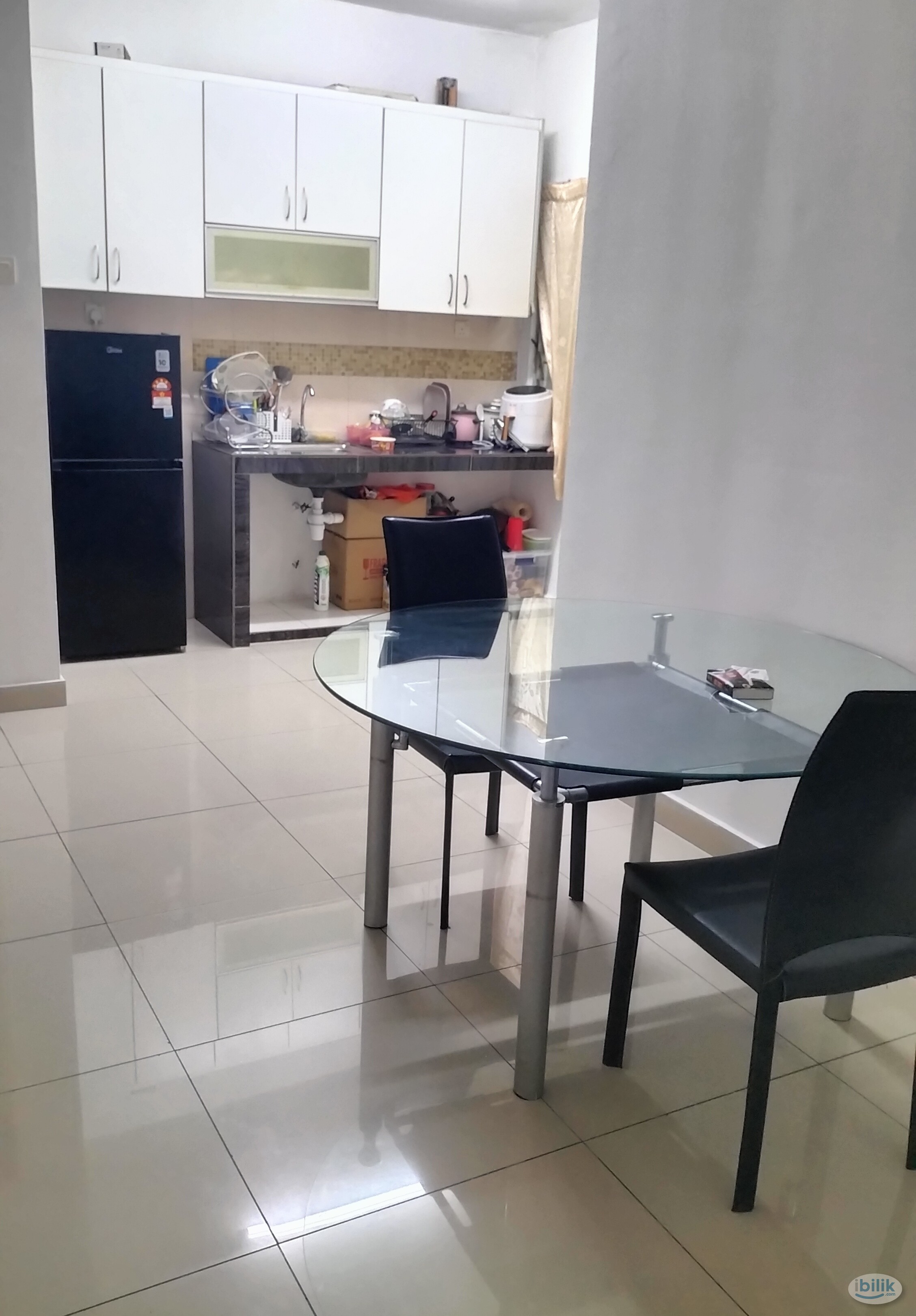 Nice Medium Room, Female Malay, Putra Suria Resident, 2min CHERAS LRT - Image 3