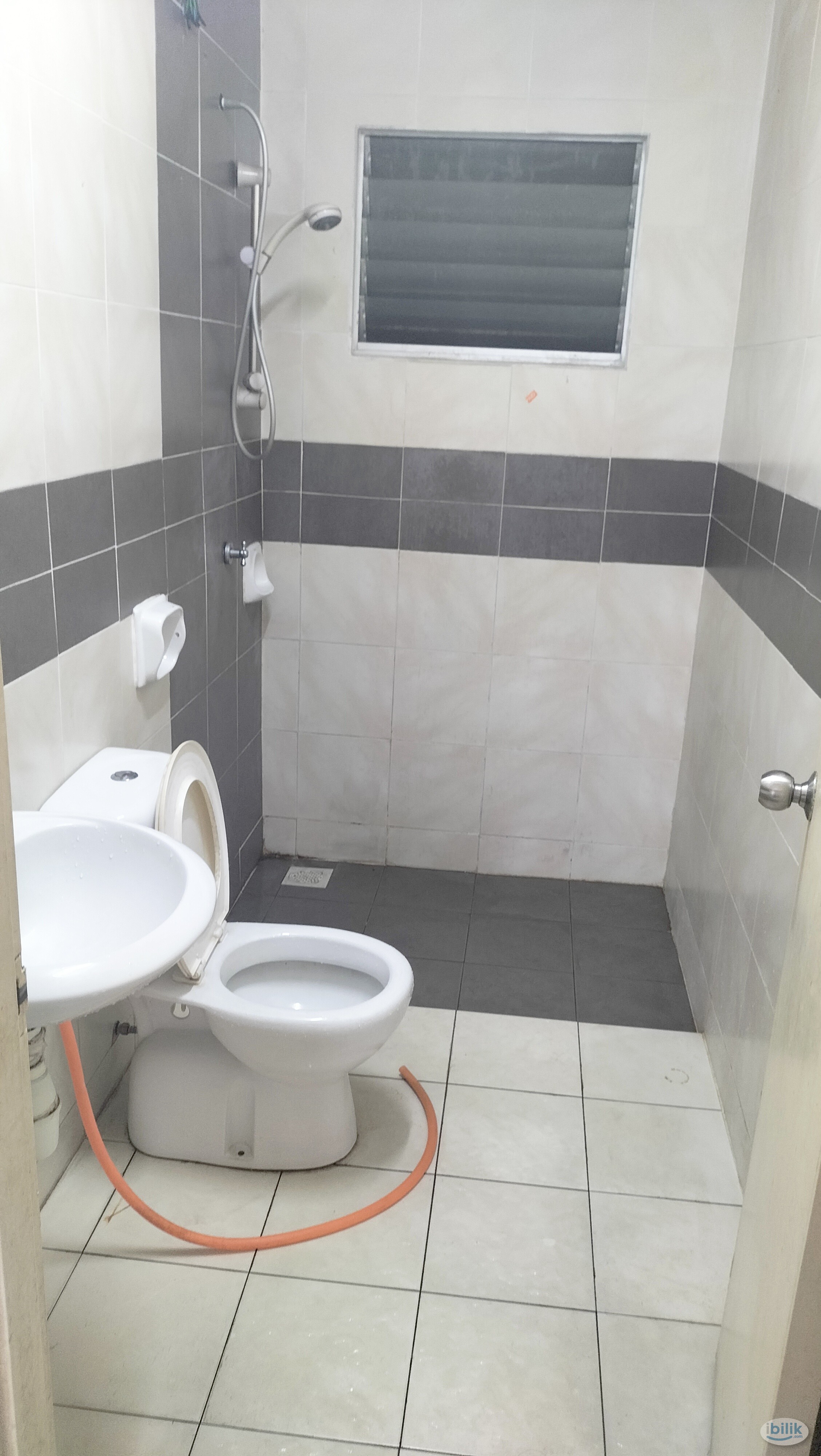 Spacious Single Room, Female Malay, PUTRA SURIA RESIDENT,2min CHERAS LRT - Image 4
