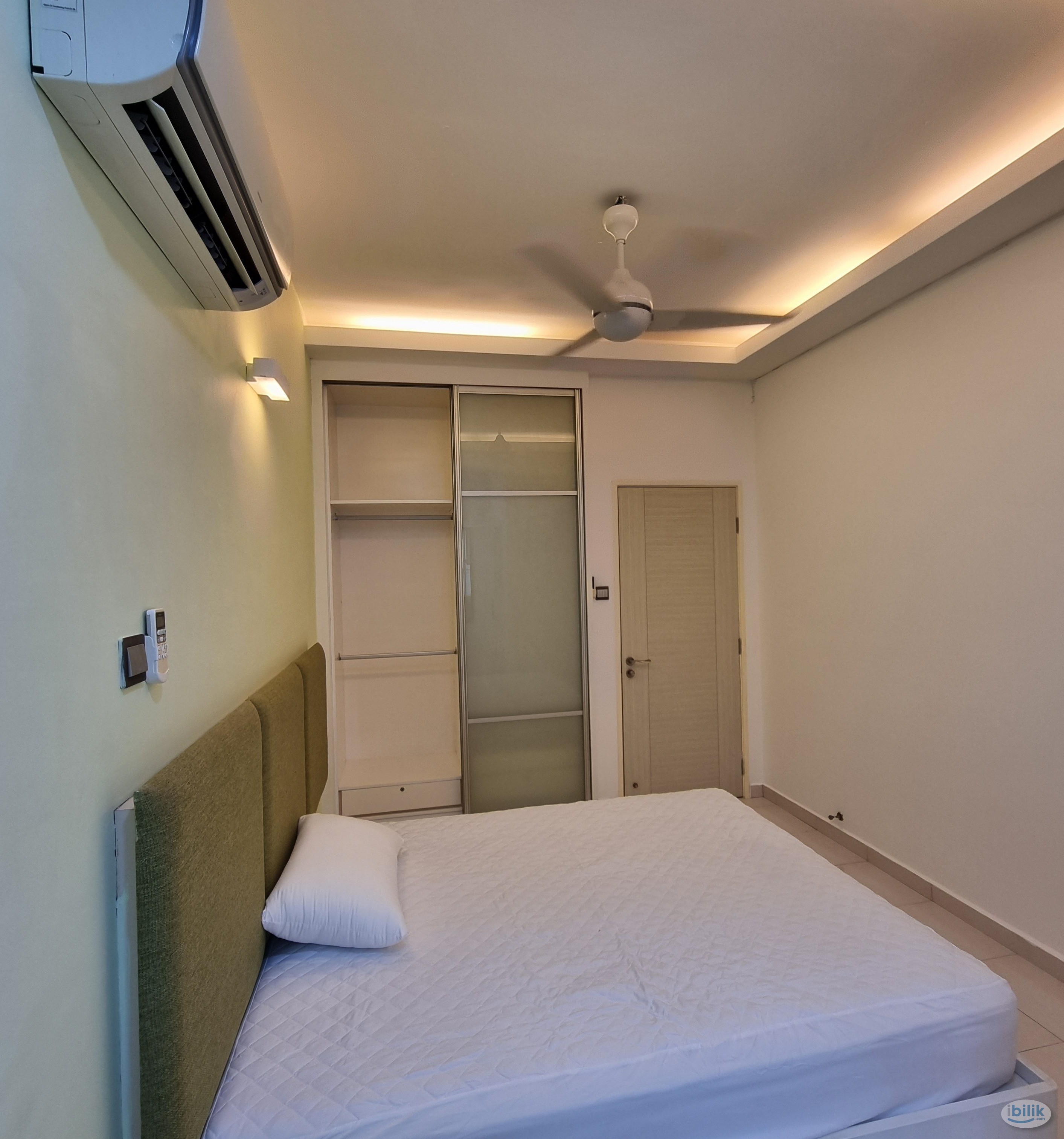 Middle Room at Sungai Ara, Penang - Image 1