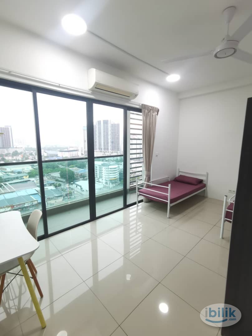 Middle Room at Jalan Genting Klang, Setapak - Image 1