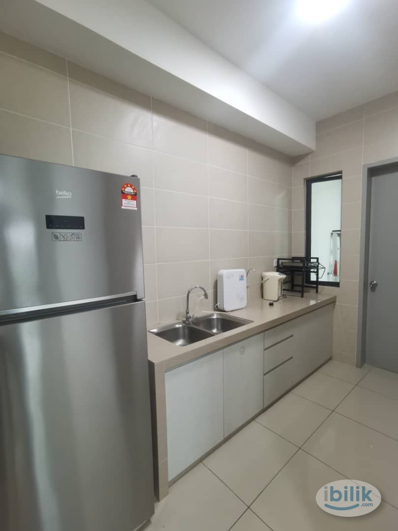 Middle Room at Jalan Genting Klang, Setapak - Image 4