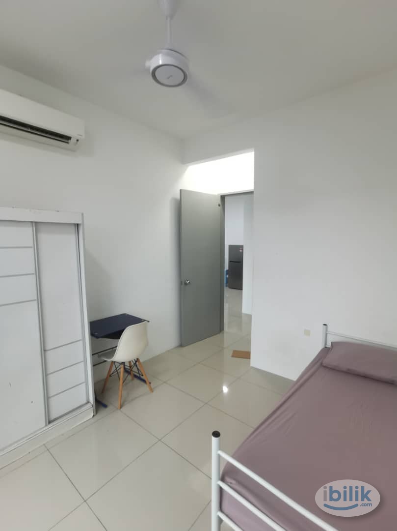 Middle Room at Jalan Genting Klang, Setapak - Image 2