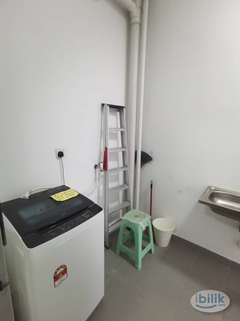 Middle Room at Jalan Genting Klang, Setapak - Image 5