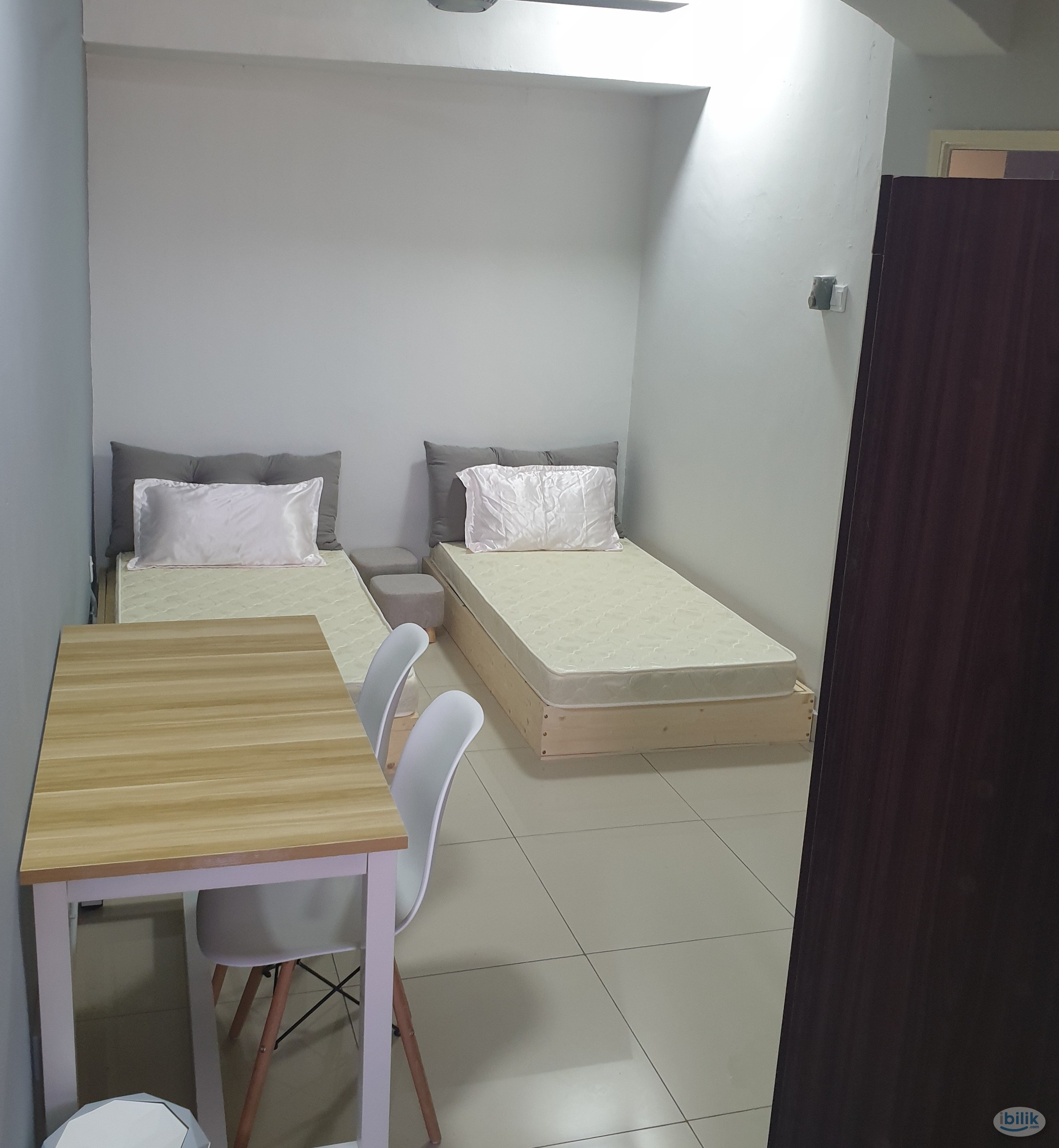 📢Share Private Attached Bathroom🚿公用私人厕所🌀单人房 Middle Room 📍Menara City One Condo🚶‍♂️Menara AIA🚆LRT: Bandaraya, Dang Wangi, - Image 1