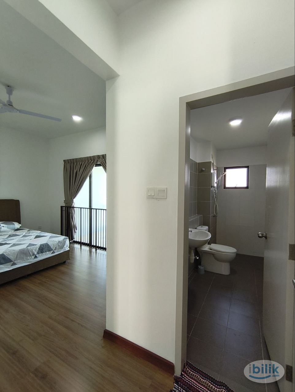 Bilik Sewa Cempaka, Nilai – Murah, Selesa & Lengkap! 🌸(NEAR KLIA 1,2) - Image 2