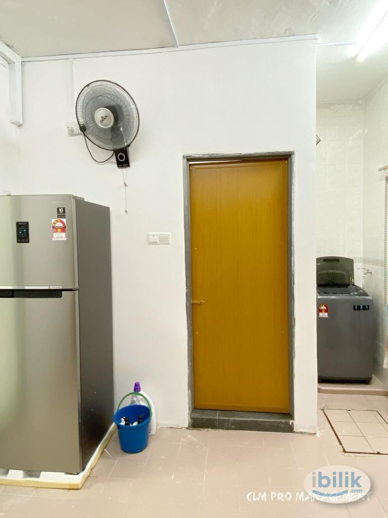 [special offer] fully furnished with WiFi, Cleaning Service & AC Middle Room at Pusat Bandar Puchong, Puchong - Image 3