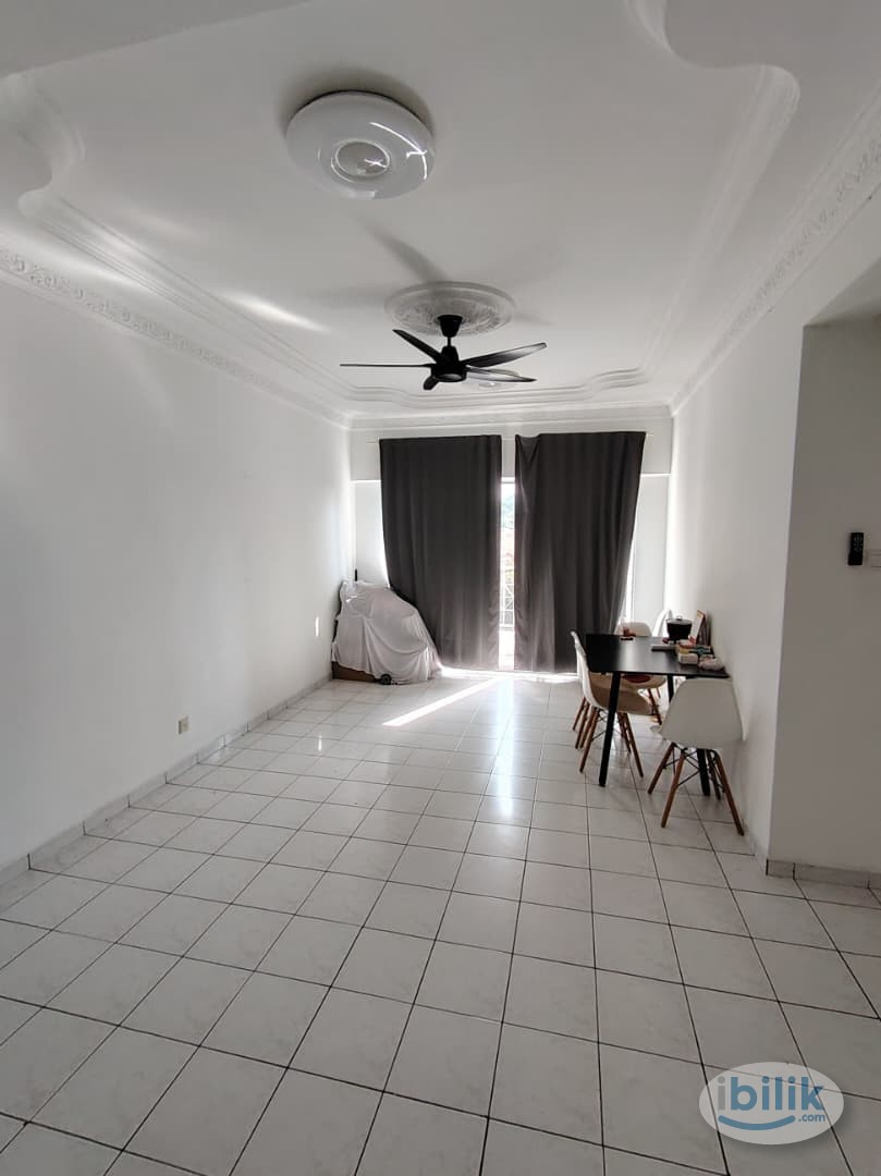 Mixed Gender Middle Room at Menara Manjalara, - Image 3