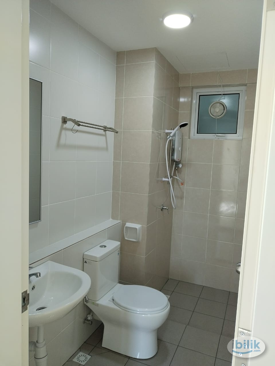 Single Room at Havana Beach Residences, Bayan Lepas - Image 4