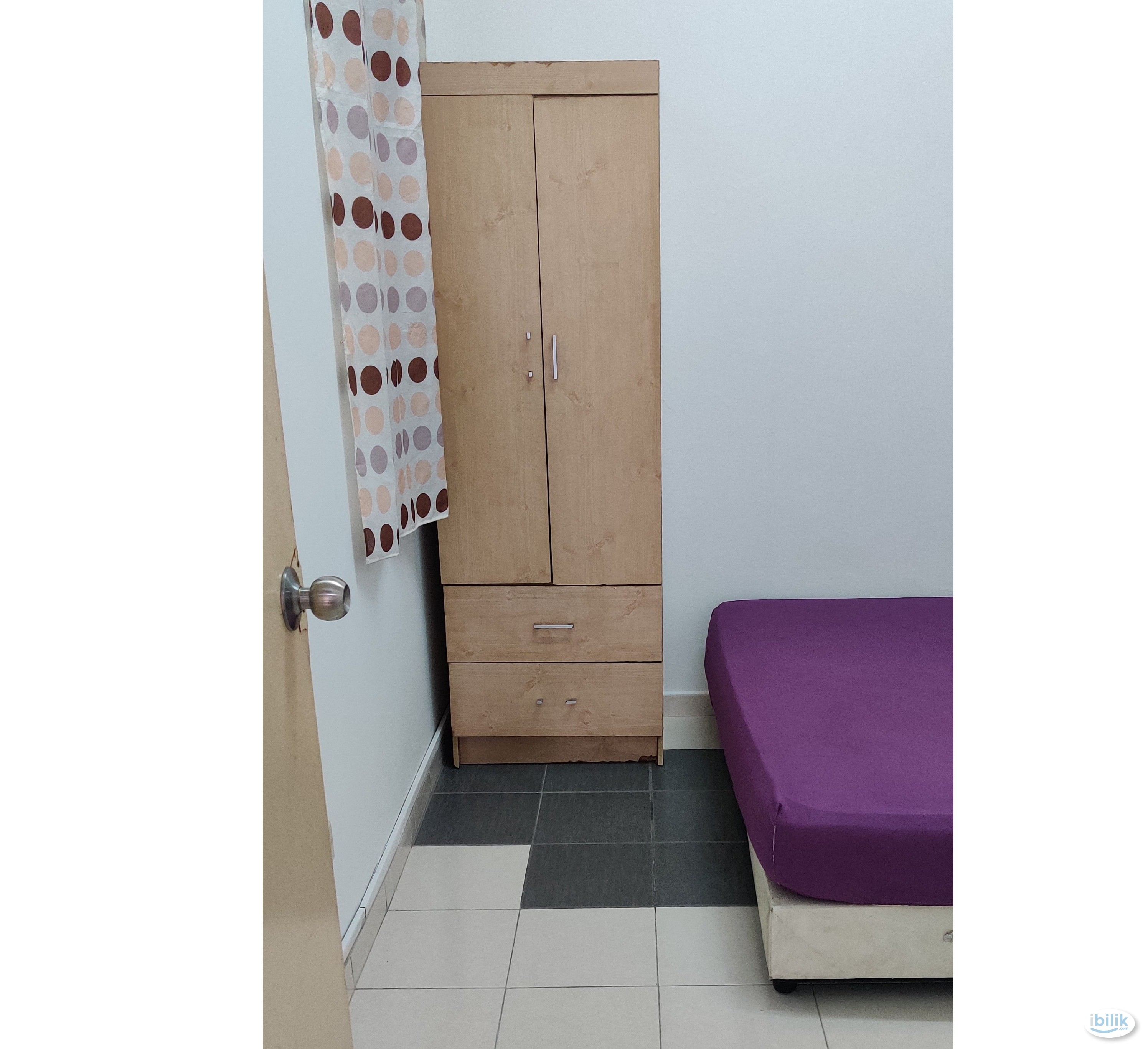 Middle Room at Bandar Sunway, Petaling Jaya - Image 2