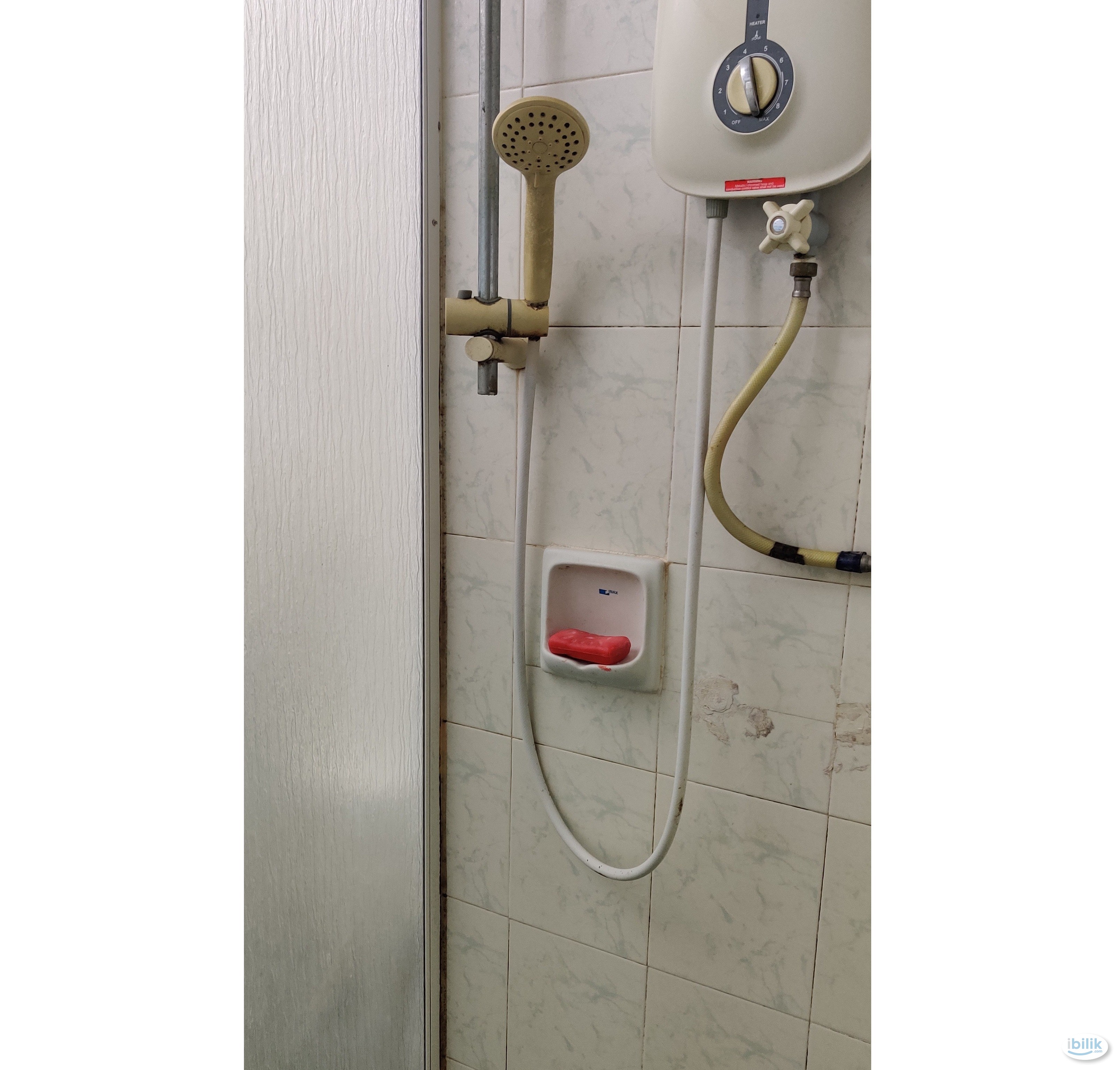 Single Room at Bandar Sunway, Petaling Jaya - Image 1