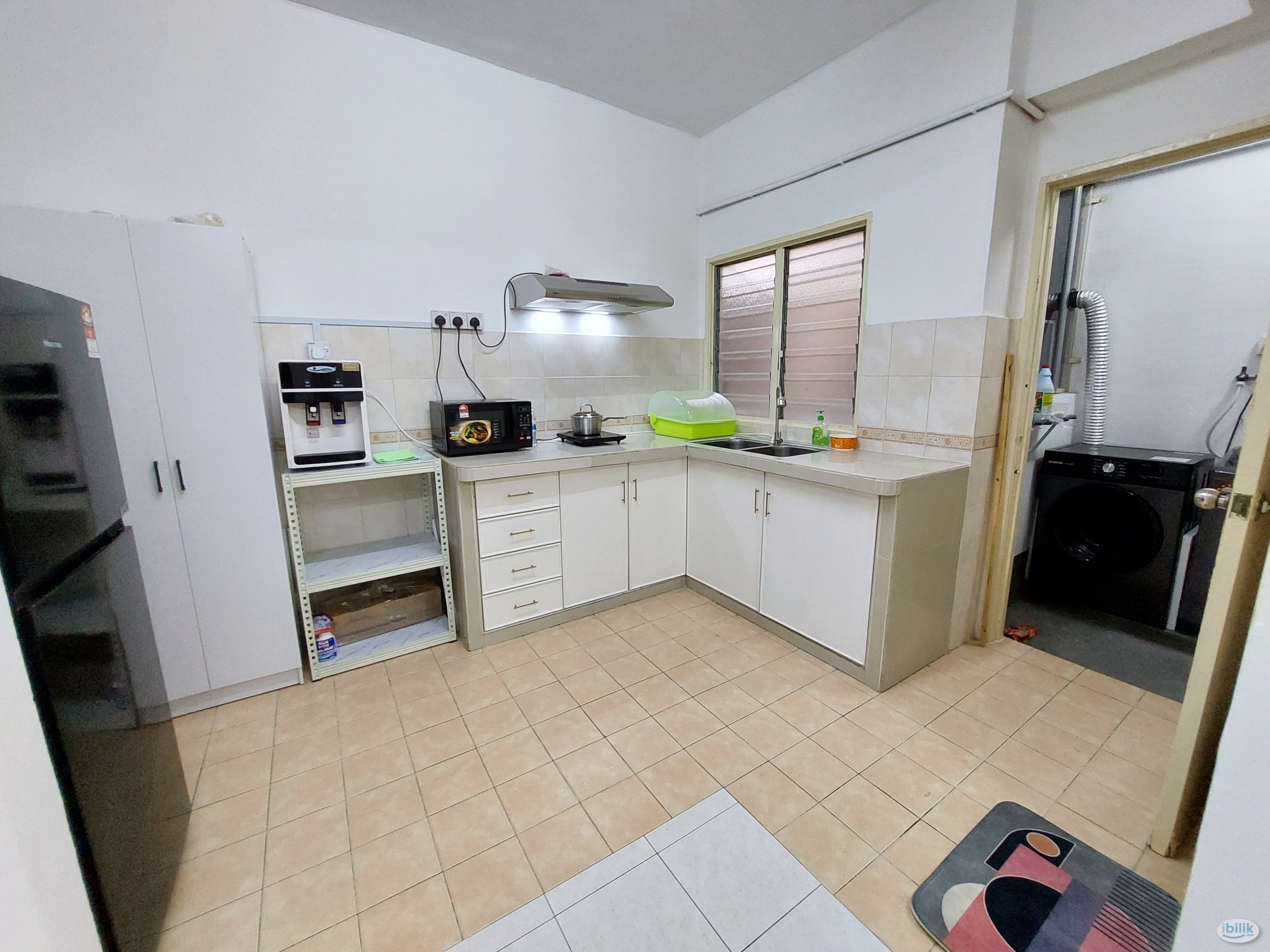 Female Room To Rent, Fully Furnished, Nearby LRT @ Bandar Kinrara Puchong - Image 5