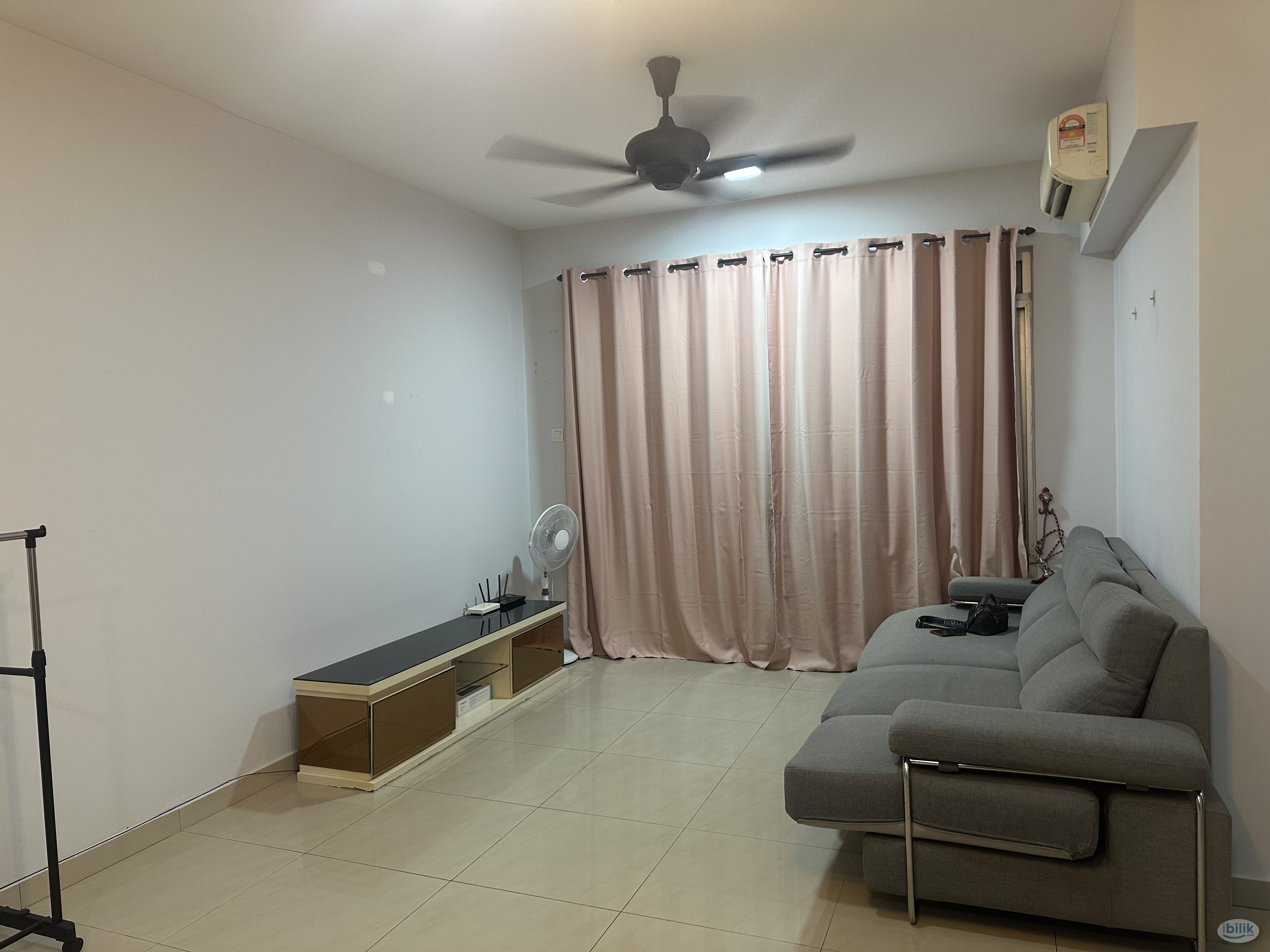 Middle Room at Taman Raintree, Batu Caves - Image 5