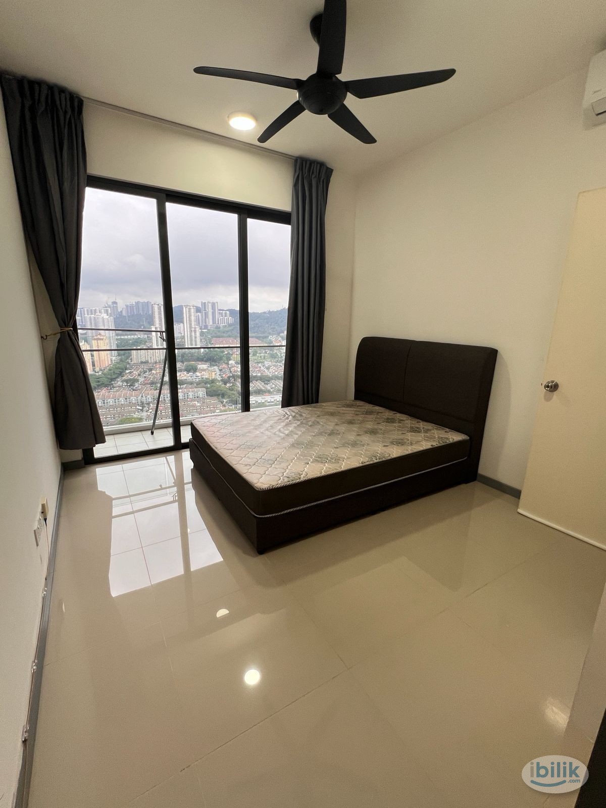 Middle Room at United Point Residence, Kepong - Image 1