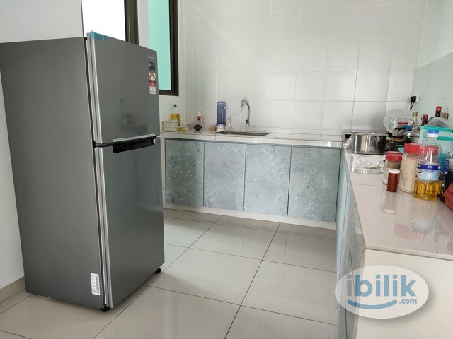 COZY SINGLE ROOM AT TREE SPARINA ( NON SHARING BATHROOM ) NEAR WITH BAYAN LEPAS INDUSTRIAL AREA - Image 3