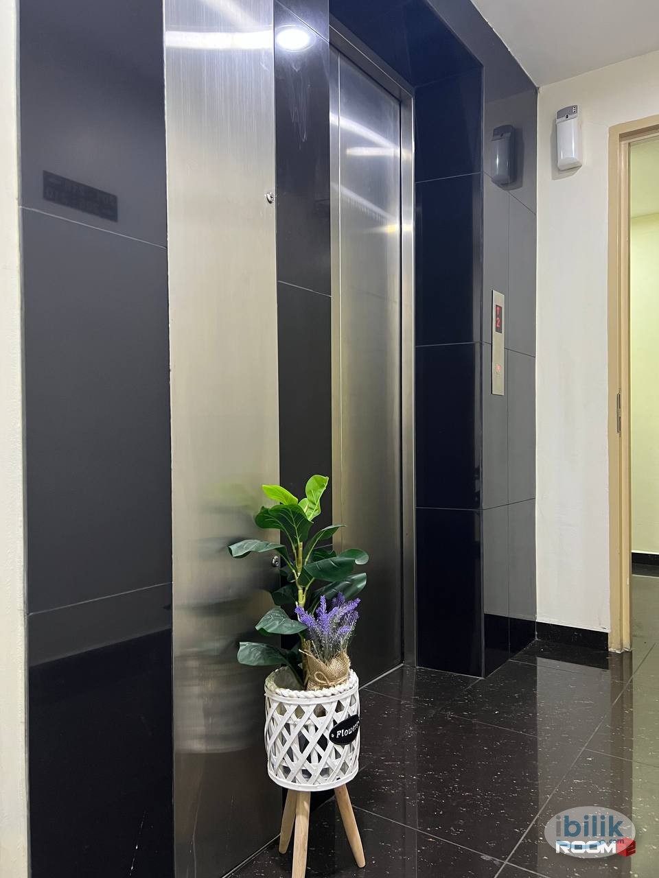 🏠📍16 Min ONLY to CIQ/JB SENTRAL✨📍 5 Min to Paradigm Mall🚗 AVAILABLE Hotel Concept Room for Rent✨🏠🛏️ - Image 4