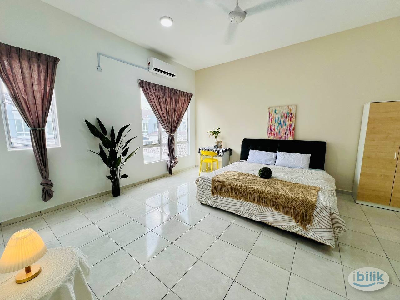 Bilik Sewa Murah @ Taman Rimbun Aman, Seremban – Master Bedroom, Low Depo! - Image 1