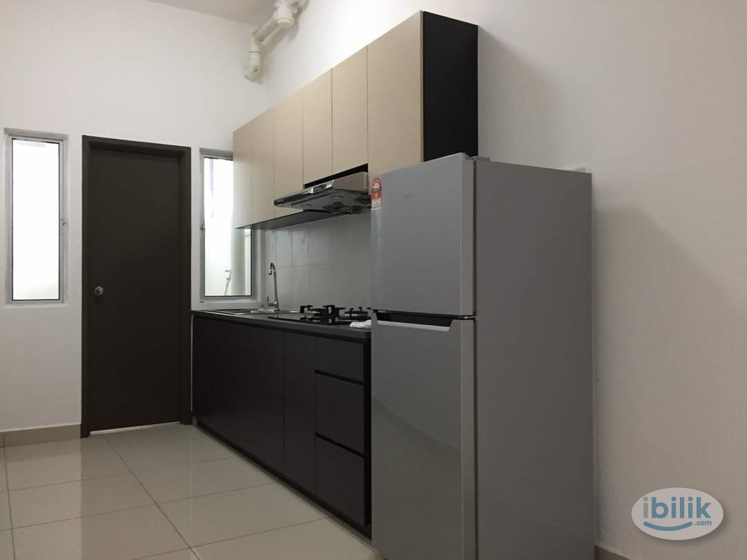 Master Room at Suriamas Larkin for Rent, Private Room and Bathroom, Exclusive, Fully Furnished, Safe, Clean, Spacious, C - Image 4