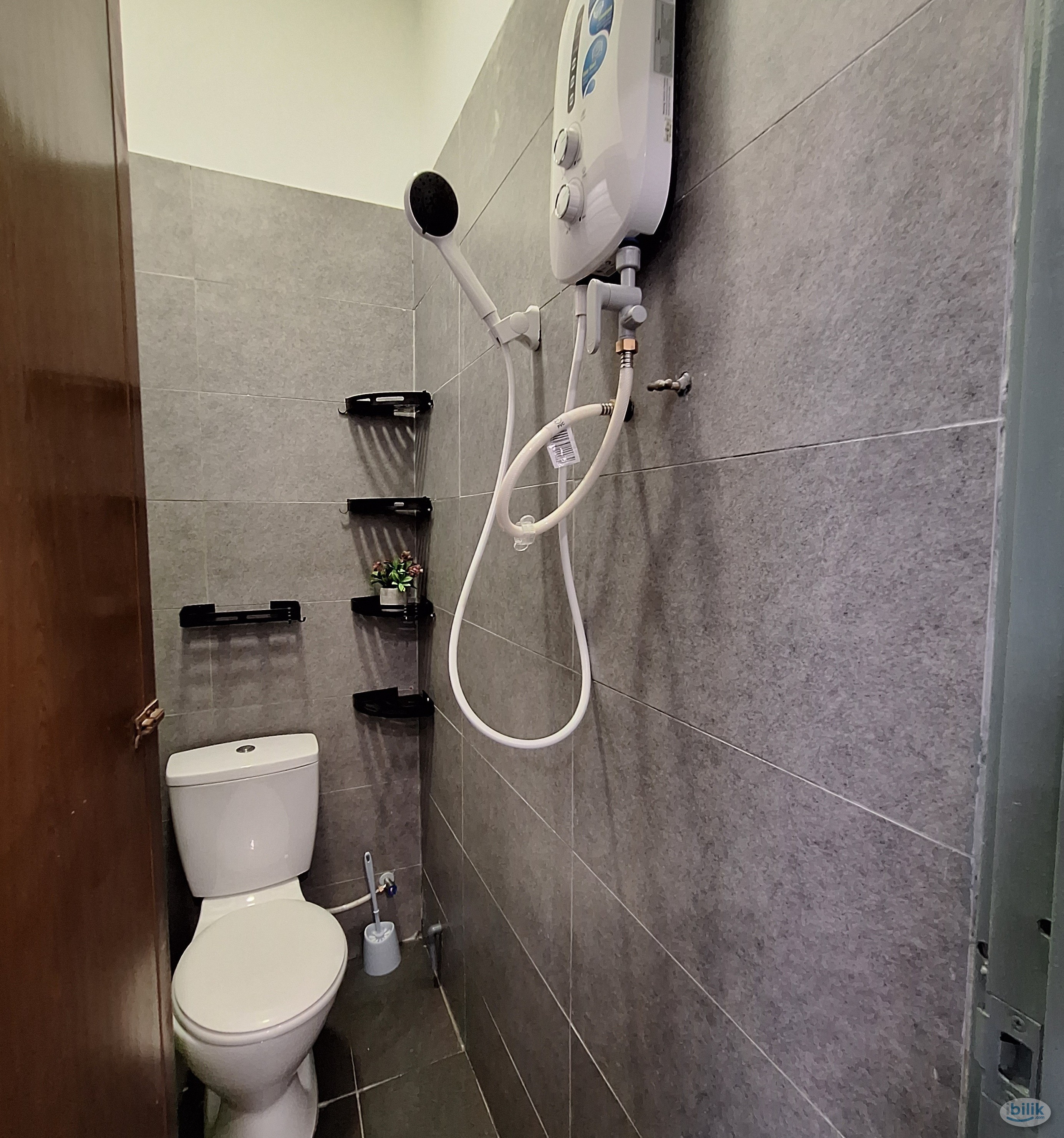 Single Room at Taman Bayu Perdana, Klang - Image 3