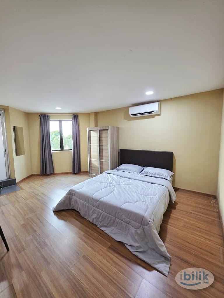 🚗 5 mins to Infineon | 🚗 10 mins to MMU | Single Room with Private Bathroom - Image 1