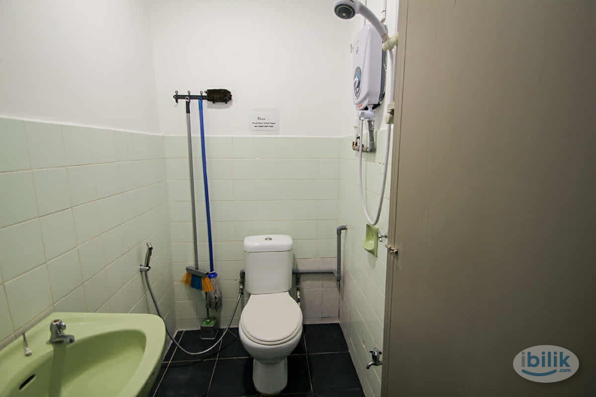 Single Room at Bandar Sunway, Petaling Jaya - Image 3