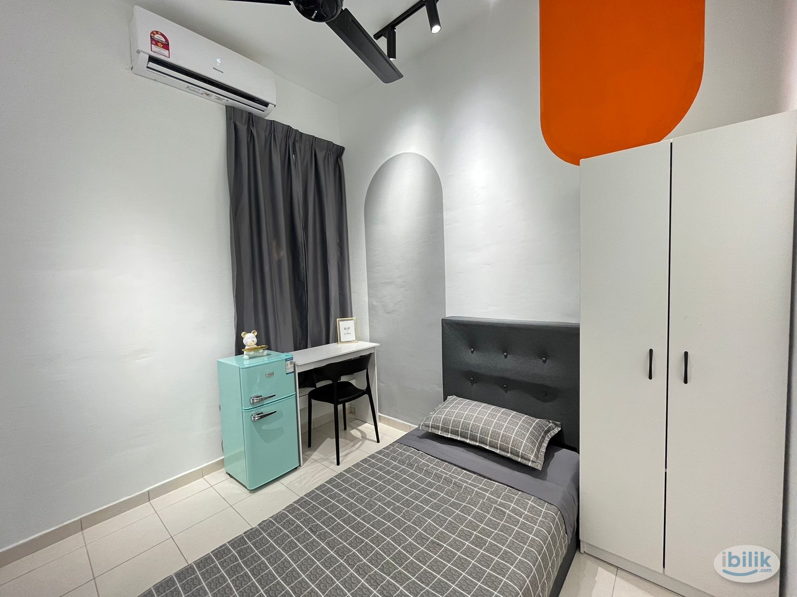 Single Room at Lagoon Perdana, Bandar Sunway - Image 1