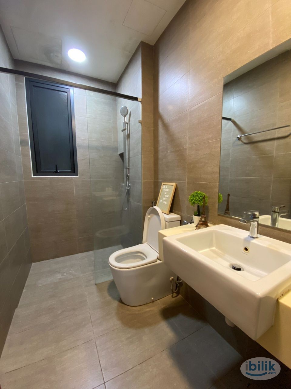 Single Room at Lagoon Perdana, Bandar Sunway - Image 4
