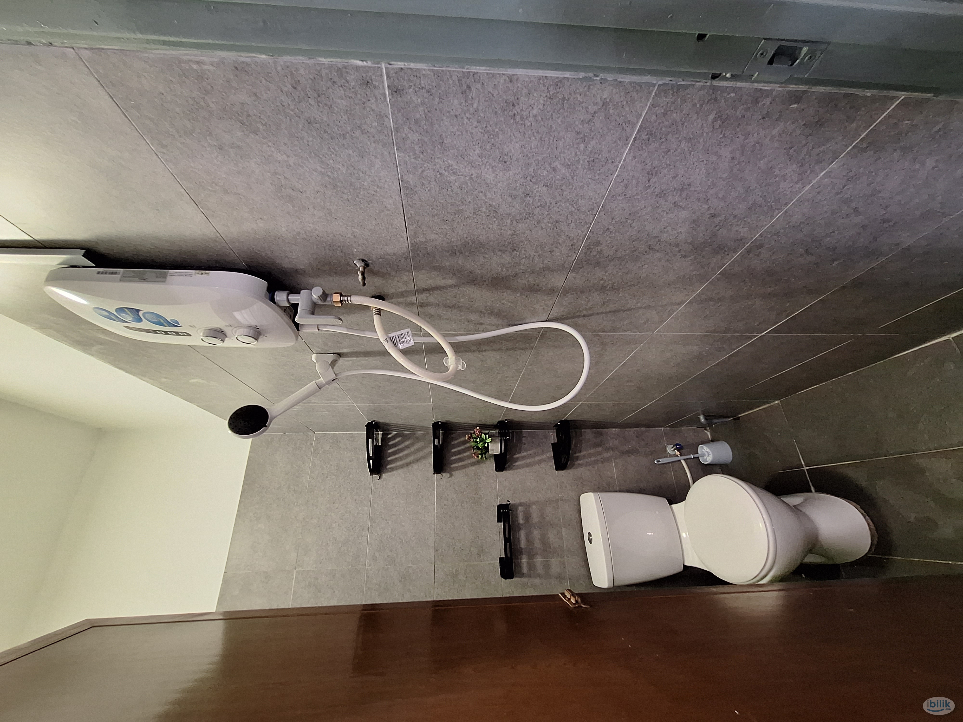 Single Room at Taman Bayu Perdana, Klang - Image 1