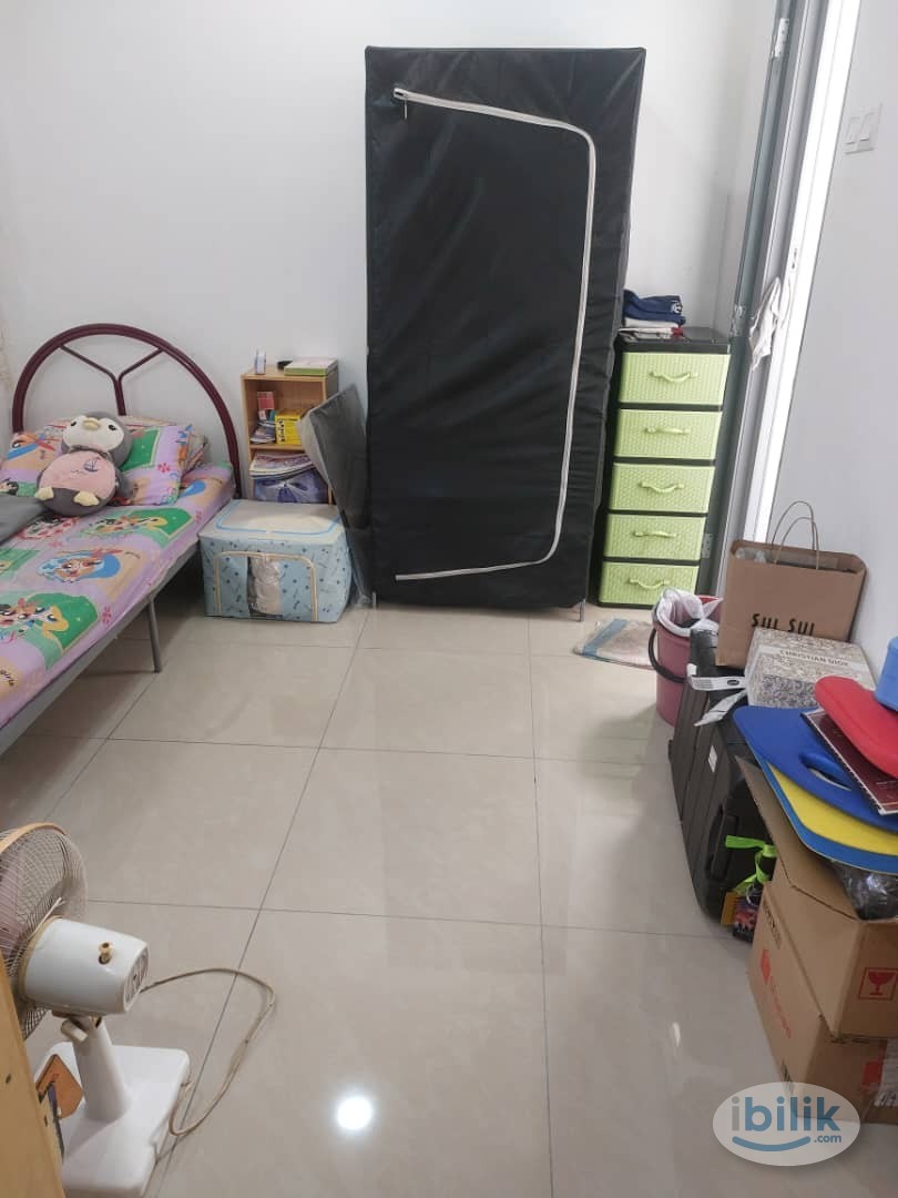 Room with Toilet Bandar Utama - Image 1