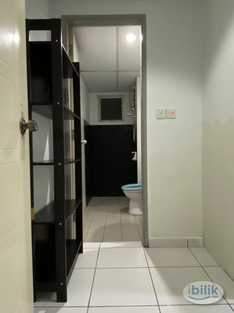 *Exclusively for Malaysian Female* Master Room at Axis Residence, Pandan (Fully Furnished / 2 mins walk to LRT Pandan In - Image 2