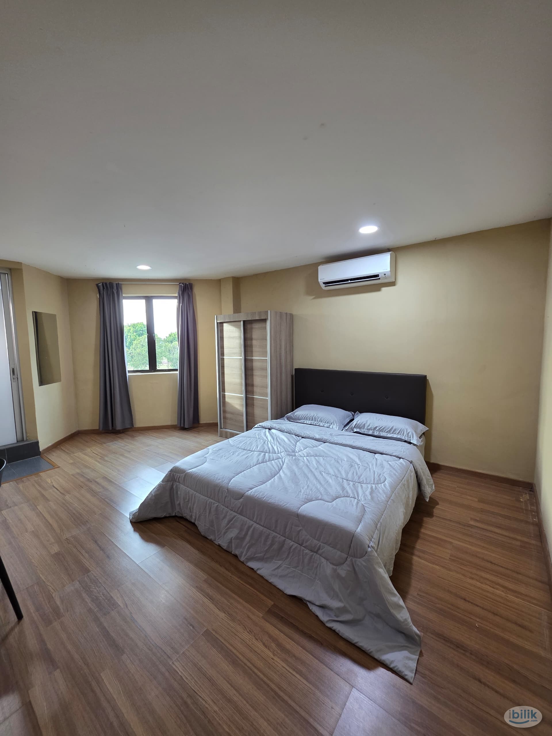 Master Room at Bukit Beruang, Melaka - Image 1